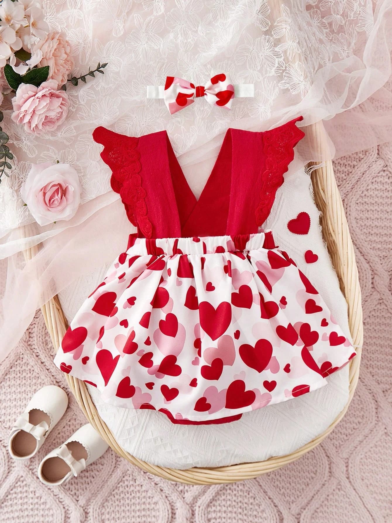 فستان بناتي بلا اكمام بتصميم القلوب الحمراء مع قبعة
