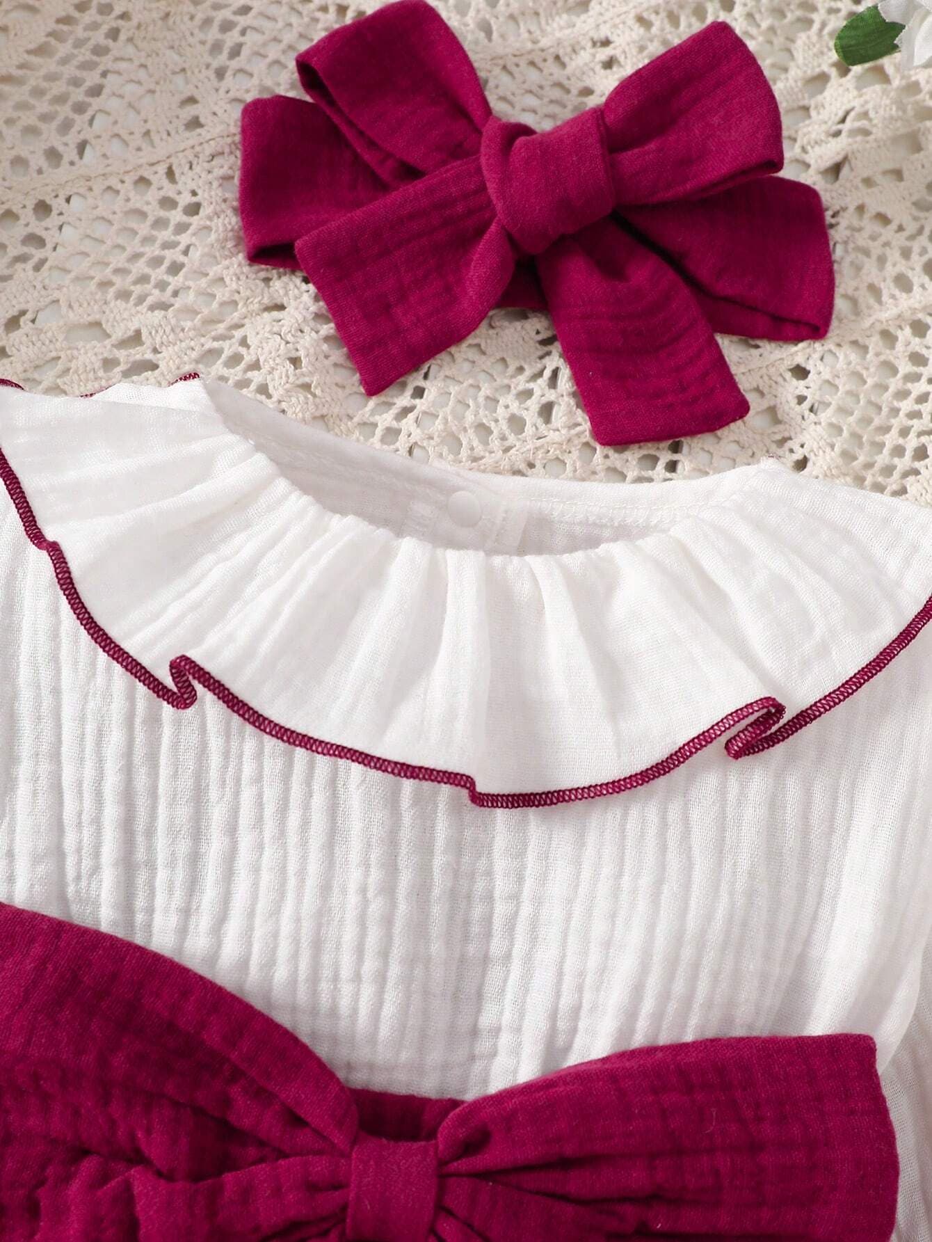 رومبير بناتي باللون الخمري والأبيض مع إكسسوار للشعر