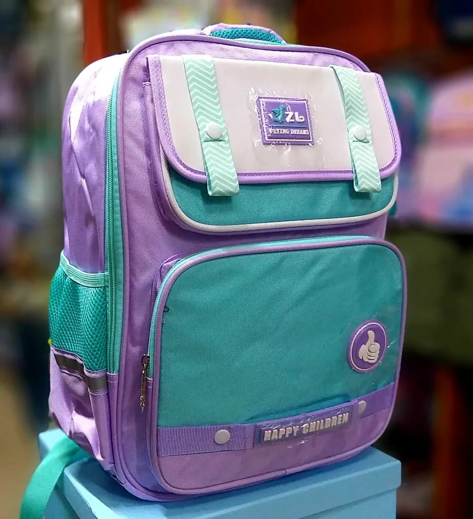 حقيبة مدرسية اجنبي 