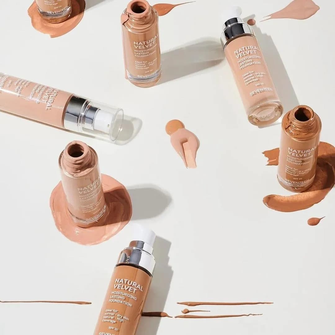 The Natural Velvet Longlasting Matte Foundation 