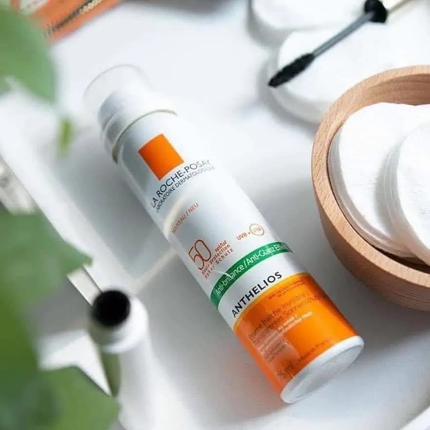 La Roche-Posay Anthelios UVMune 400 Oil Control Spray