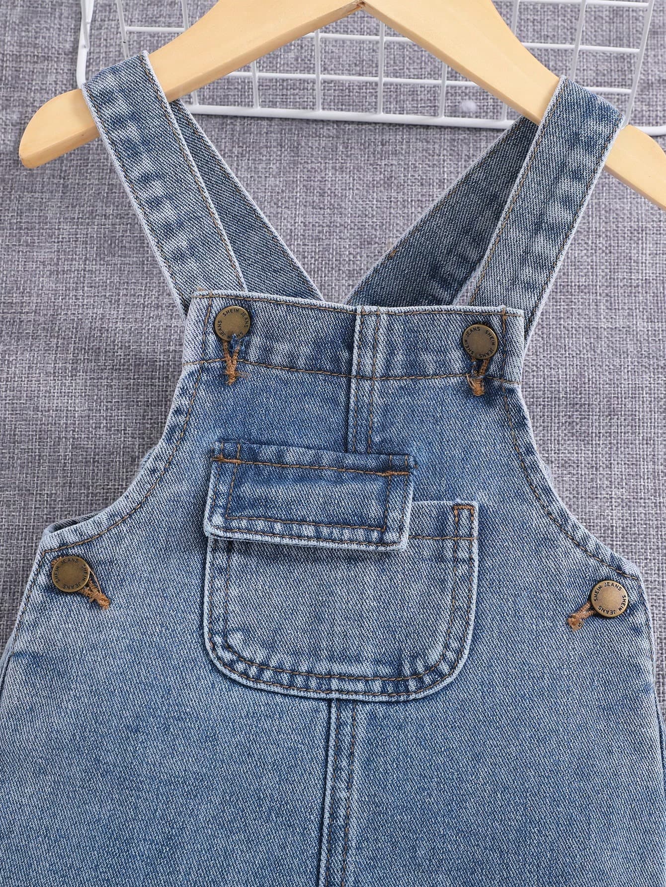 أفارول جينز بلون بحري (بدون تي شيرت)