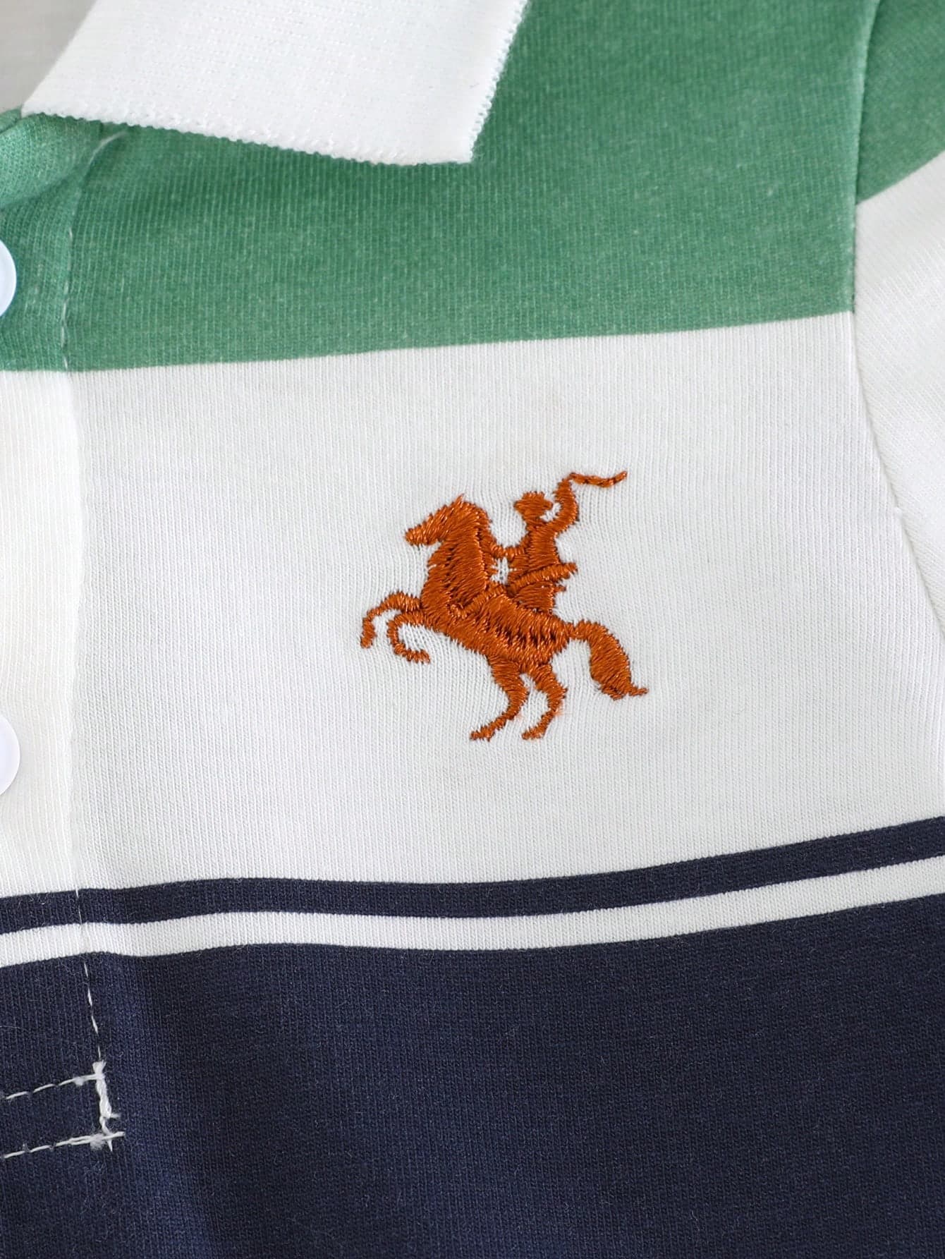 رومبير ولادي ذو خطوط ملونة