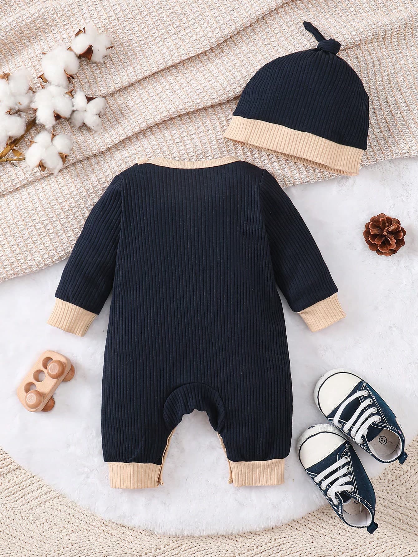 رومبير كاجول مع قبعة