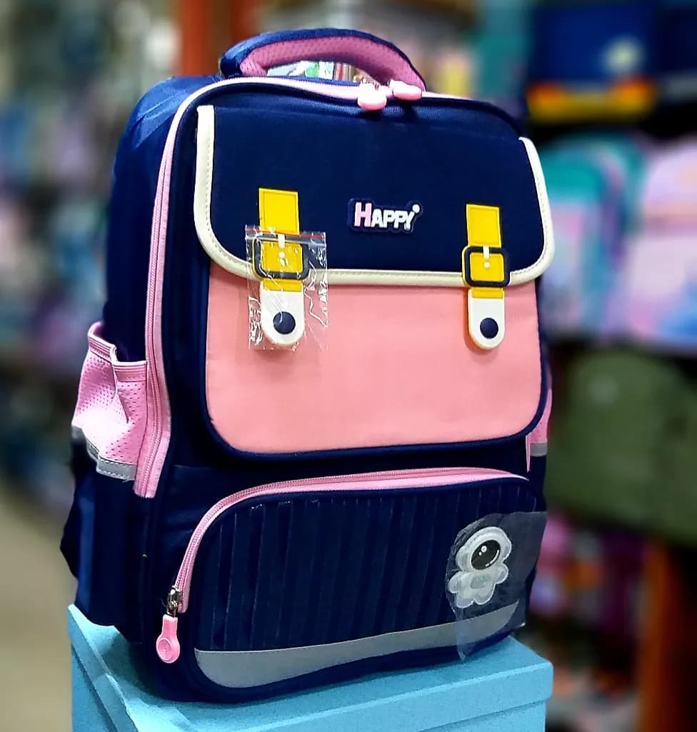 حقيبة مدرسية اجنبي